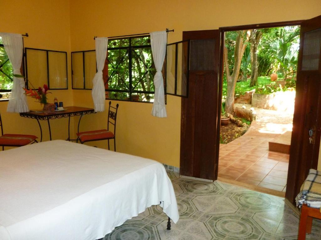 The Flycatcher Inn Retreat Hotel Santa Elena Esterno foto
